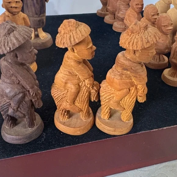 Vintage 1920s Hand Carved African Chess Pieces Tribal Nigerian Handcrafted - Picture 9 of 16